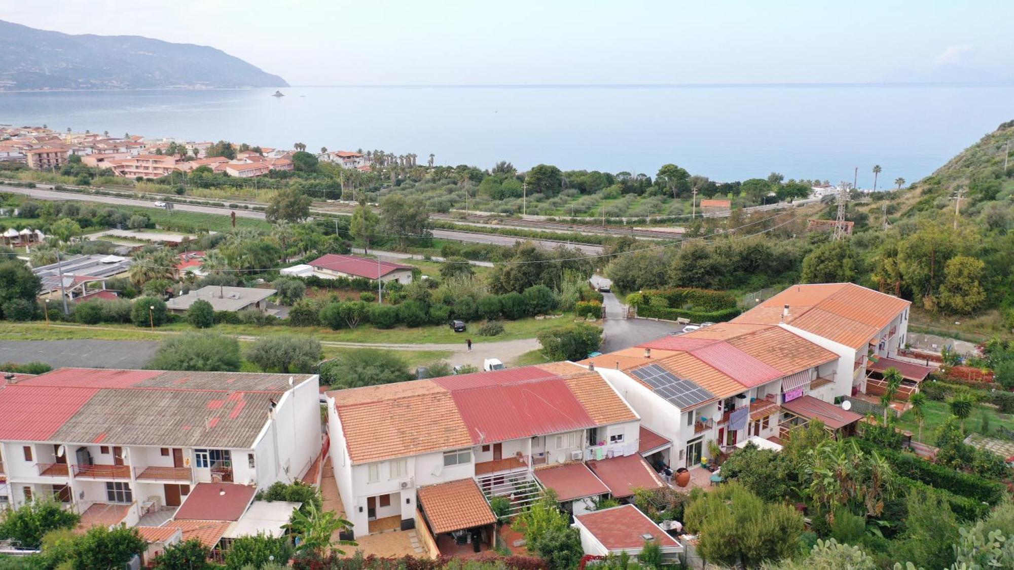 B&B Xenia Патти Экстерьер фото
