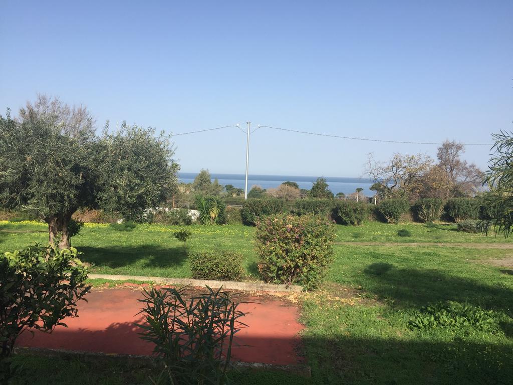 B&B Xenia Патти Экстерьер фото